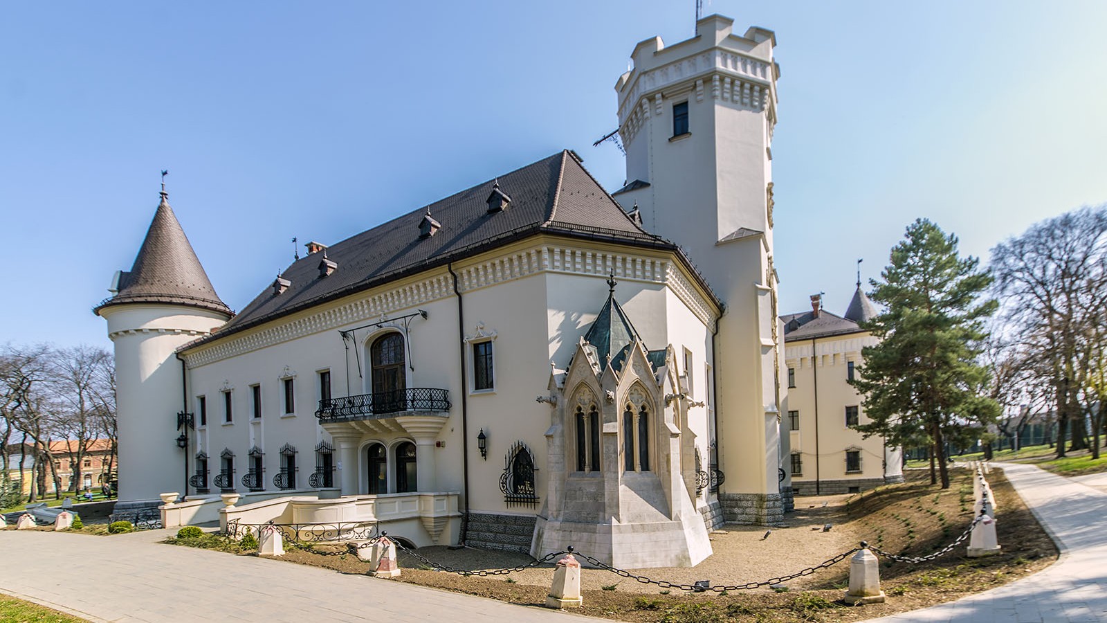 Muzeul Municipal Carei - Castelul Karolyi