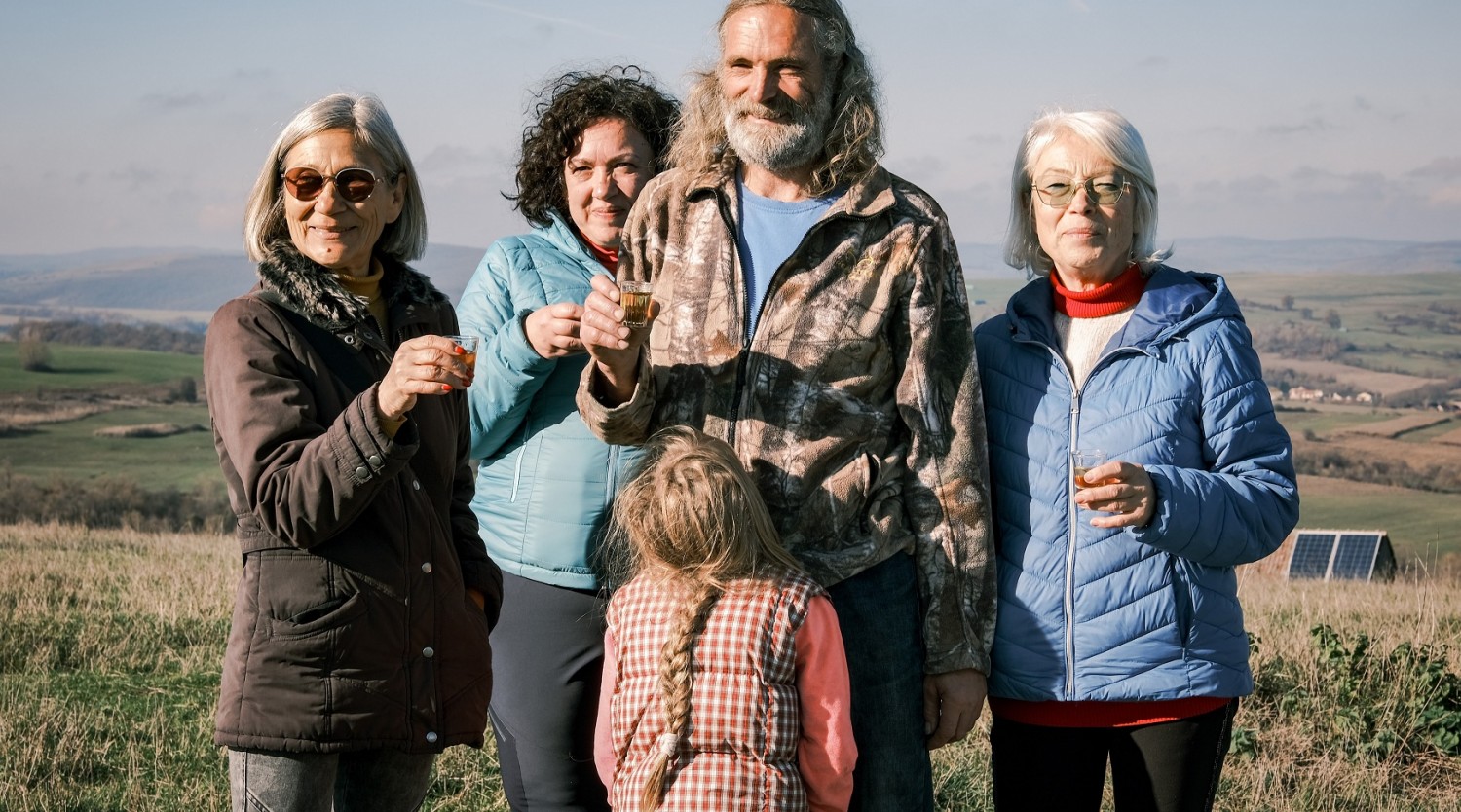 Drumetie pentru copii si adulti cu Trasura si Picnic la stana lui Mitica