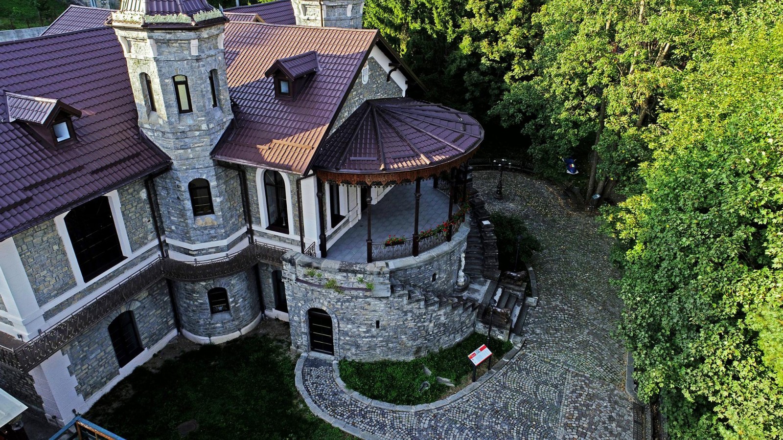 Castelul Stirbey - Muzeul Orasului Sinaia