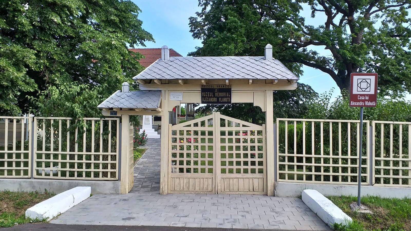 Muzeul Memorial Alexandru Vlahuță din Dragosloveni