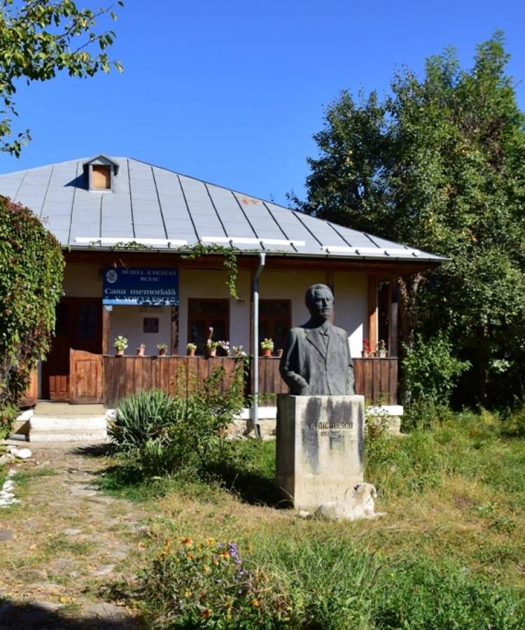 Casa Memoriala Vasile Voiculescu de la Parscov